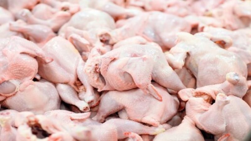 مدیرکل دامپزشکی آذربایجان‌شرقی گفت: این استان با استفاده از توان بخش خصوصی موفق به تولید مرغ «آ مثبت» که بالاترین رتبه این محصول شد.
