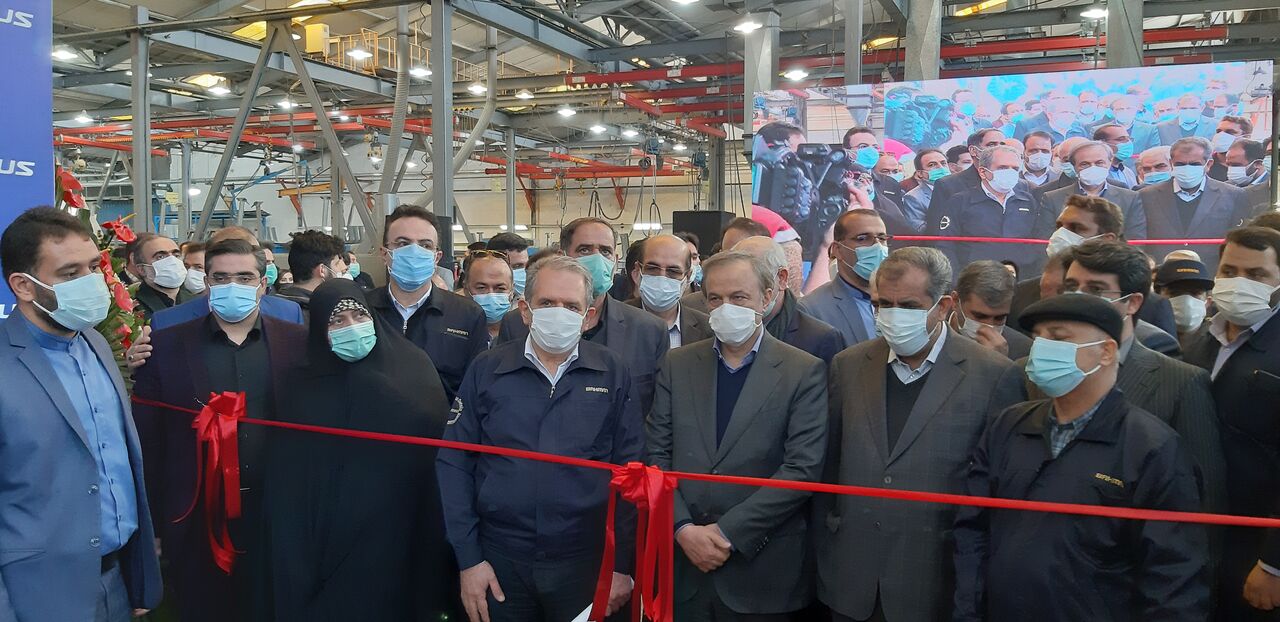 افتتاح خط تولید انبوه کامیونت جدید ایرانی