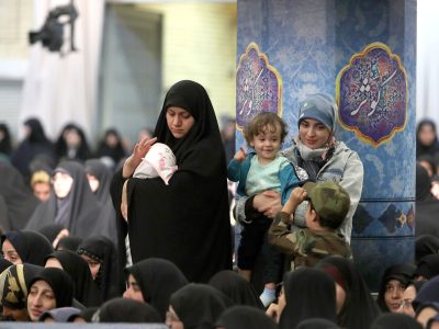 دیدار هزاران نفر از زنان و دختران ایران با رهبر انقلاب