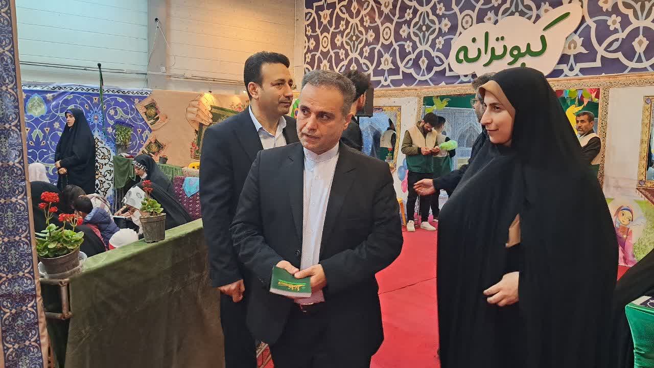 حضور فرماندارگرگان در نمایشگاه قرآن