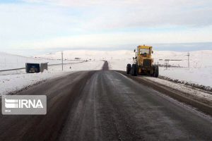 جاده‌های کوهستانی و برف‌گیر گلستان باز است