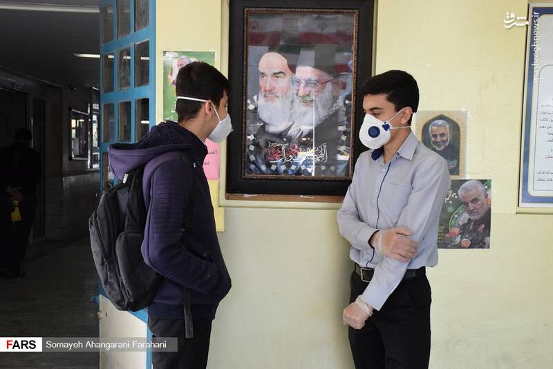 حدود سه ماه پس از تعطیلی مدارس، بار دیگر هیاهوی دانش‌آموزان به صورت محدود و انگشت شمار زیر سایه سنگین کرونا در مدارس گلستان پیچید و خاطره ماه مهر این بار در اردیبهشت برای معلمان و محصلان تازه شد.