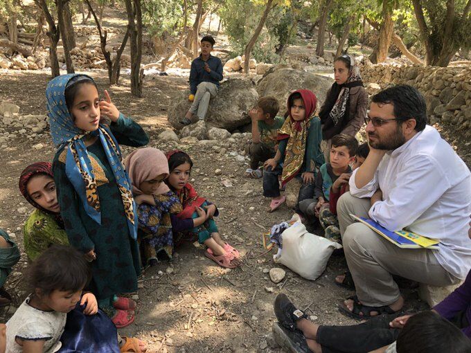 ازمهمترین نیازدانش آموزان روستایی غافل نشویم