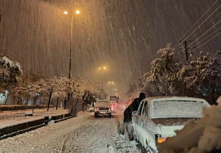 محورتخته باغلق خراسان شمالی براثربارش برف مسدودشد