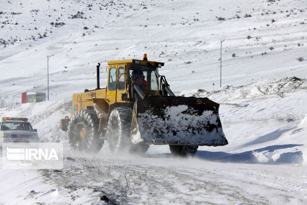 بازگشایی راه دسترسی به ۳۰ روستای مهاباد