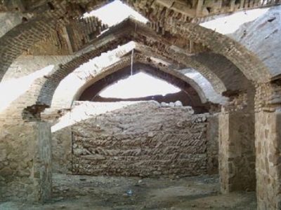 آغاز مرمت بنای تاریخی کاروان‌سرای رباط عشق در خراسان شمالی