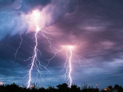 صاعقه جان یک نفر را در شیروان گرفت