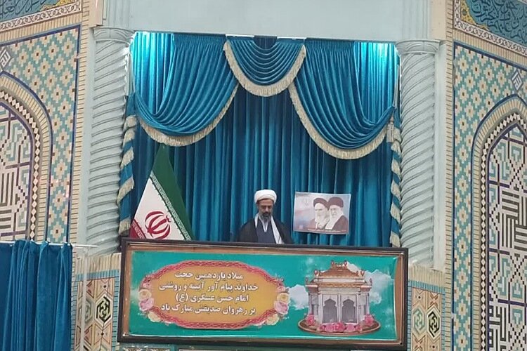 ترویج فرهنگ عاشورا، وظیفه آحاد جامعه است