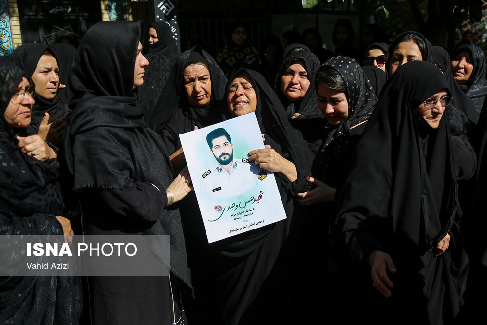 تشییع پیکر شهید مدافع وطن «حسن وحیدی» در بجنورد