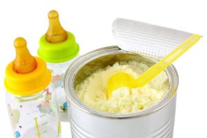 مصرف ماهانه ۶ میلیون قوطی شیرخشک در کشور