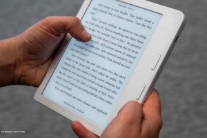 فایل EPUB چیست و چگونه آن را باز کنیم؟