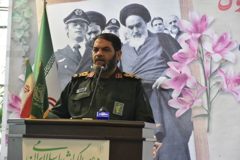 استقبال‌نمادین از ورود تاریخی‌امام‌خمینی(ره) در فرودگاه‌گرگان