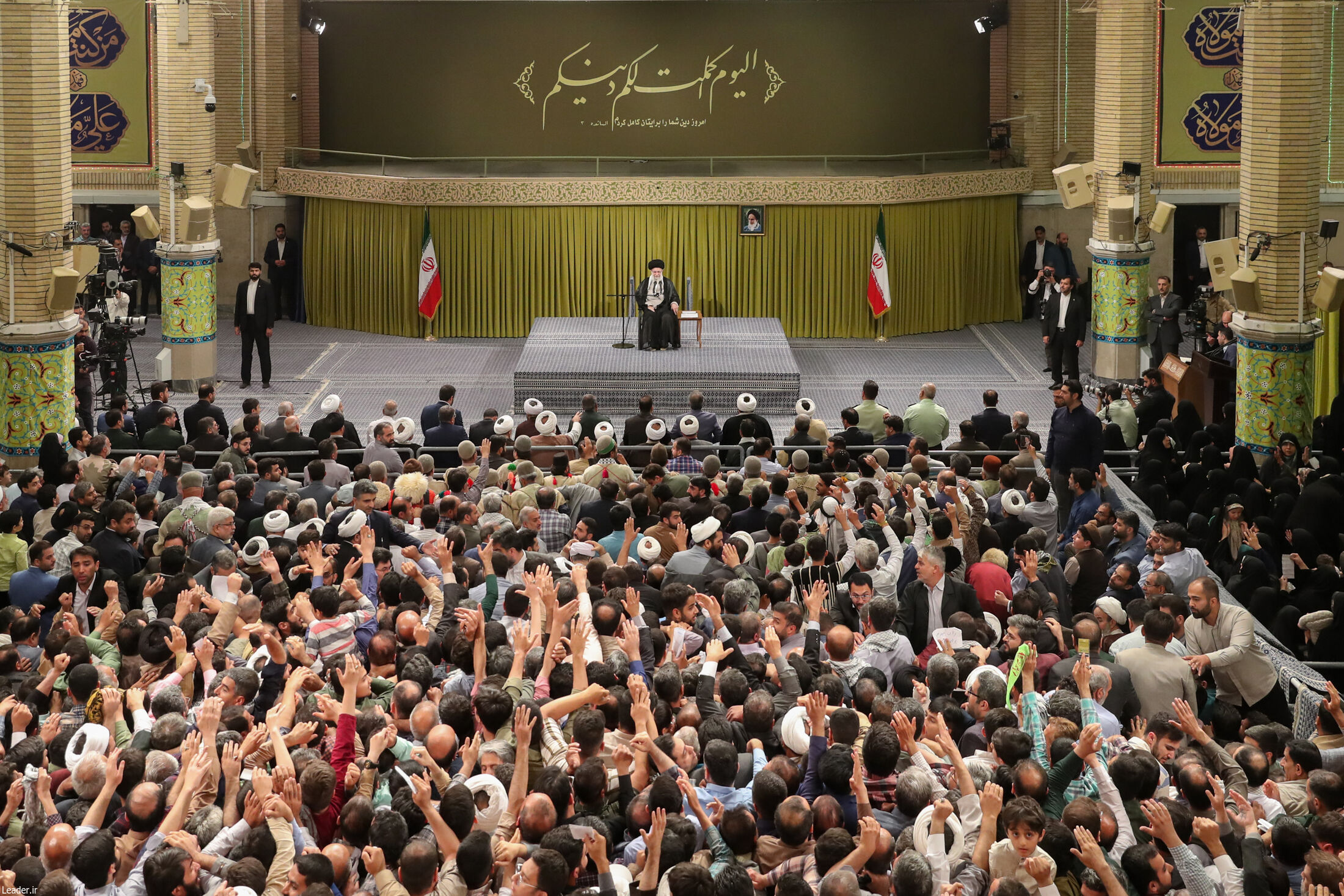 ایران قوی و سرافراز با مشارکت‌حداکثری