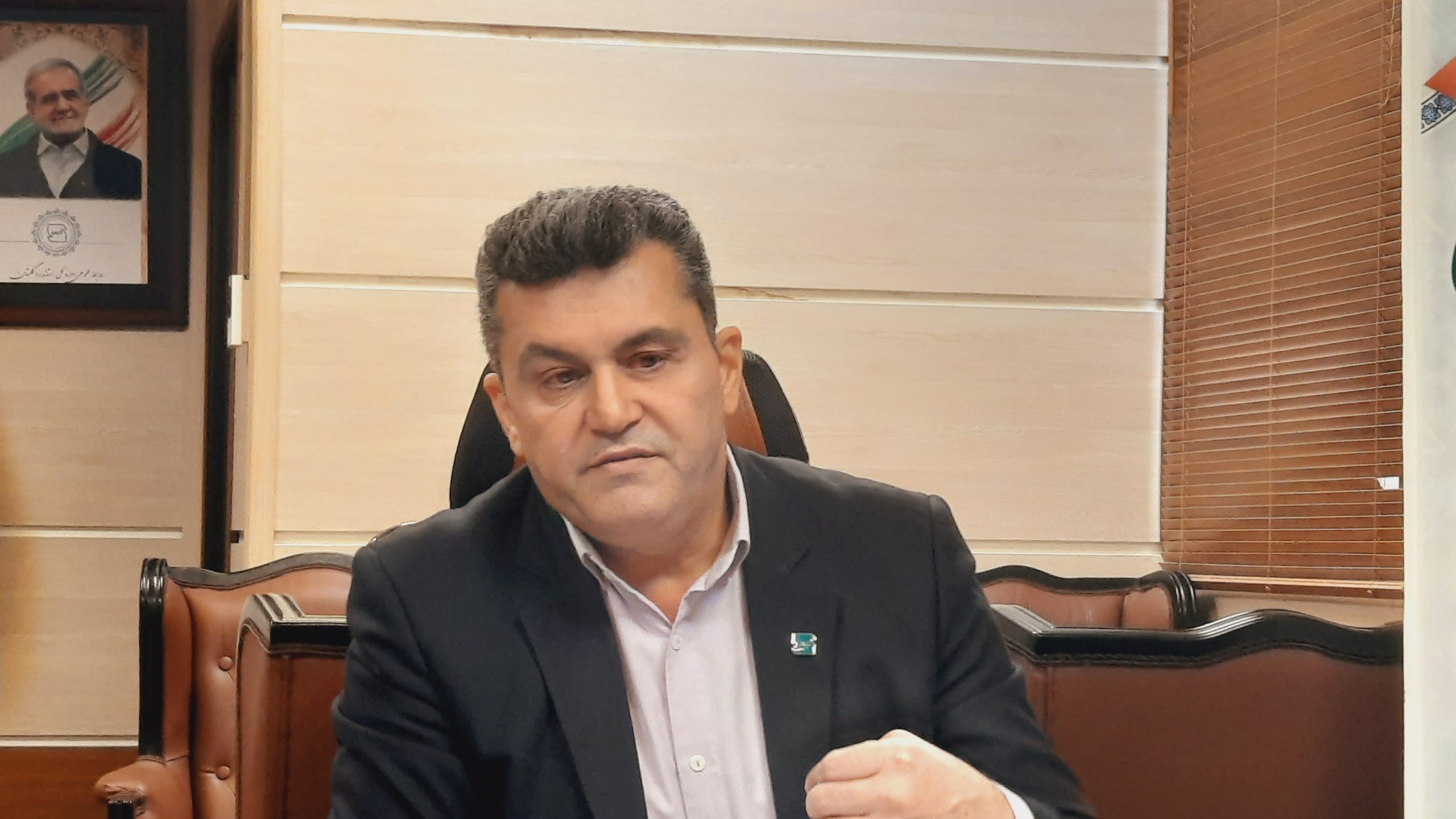 با کسی تعارف نداریم