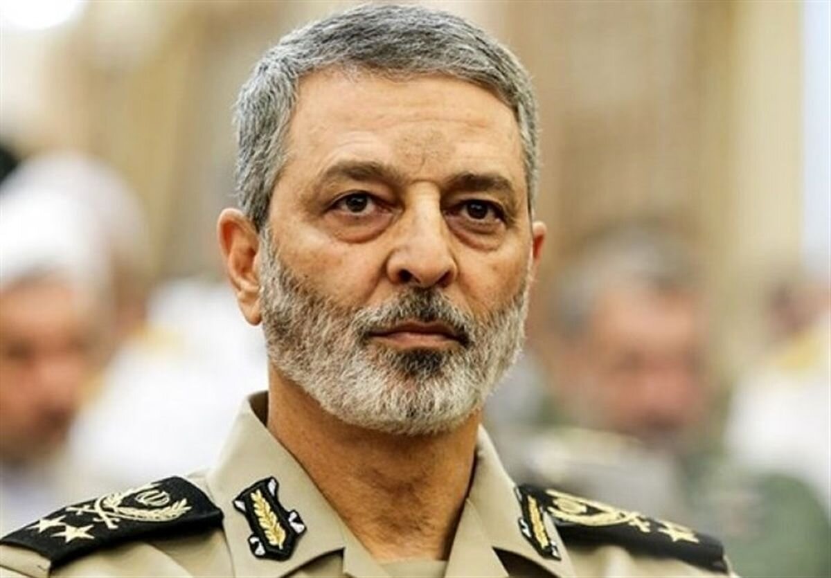 امیر سرلشکر سید عبدالرحیم موسوی را در حکمی به ریاست ستاد کل نیروهای مسلح منصوب کردند