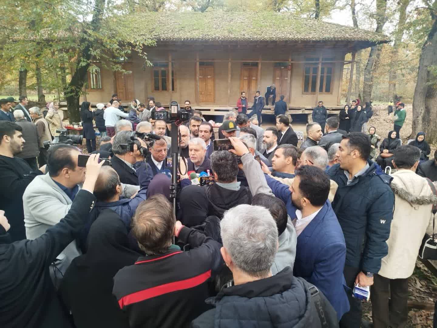 گلستان؛خورشیدی که در ایران زمین میدرخشد