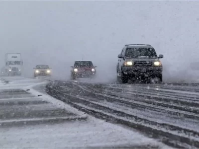 کولاک برف در برخی از محورهای شمالی کشور