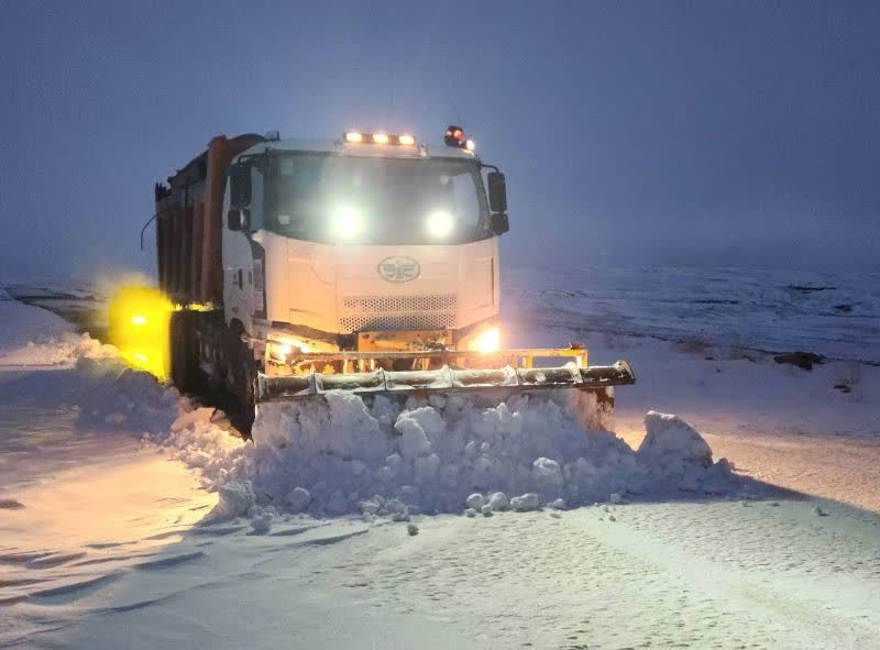 خدمت بی‌وقفه راهداران خراسان شمالی در روزهای برفی