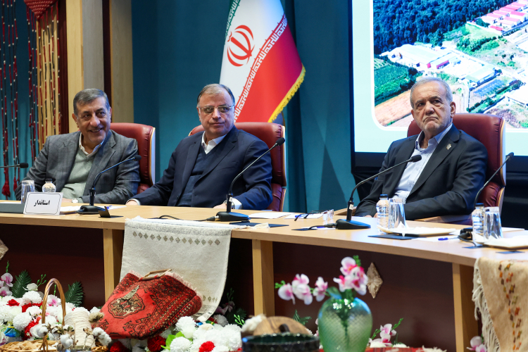 اینچه‌برون می‌تواند به نبض تپنده اقتصاد ریلی کشور تبدیل شود/ توسعه کریدورها اولویت اصلی دولت