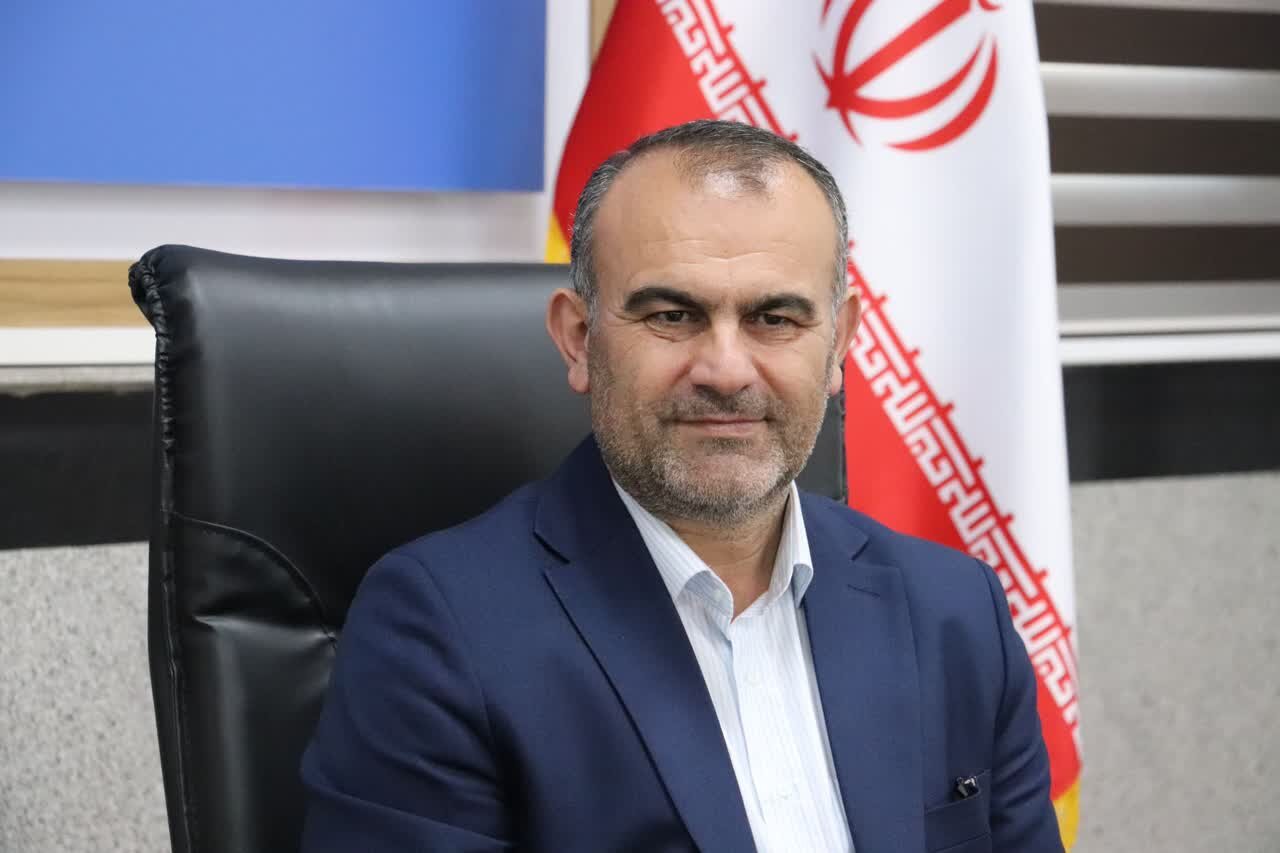 تمامی محتوای آموزشی دانش‌آموزان تدوین و در بستر شاد ارائه می‌شود