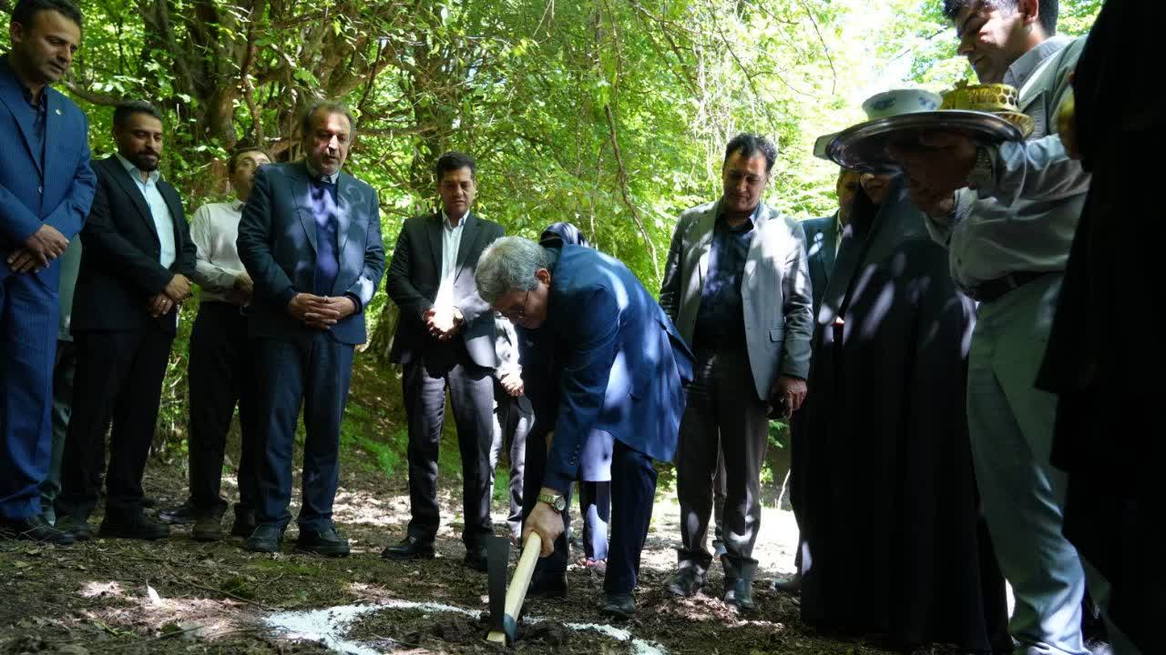 نخستین رمپ جنگلی ویژه معلولان در توسکستان کلنگزنی شد