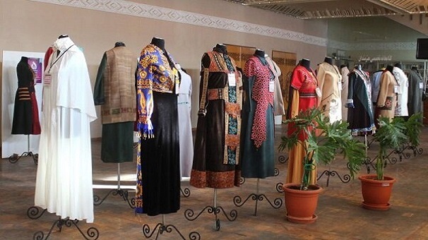 درخشش هنرهای سنتی گلستان در نمایشگاه مد و لباس «طوبی»