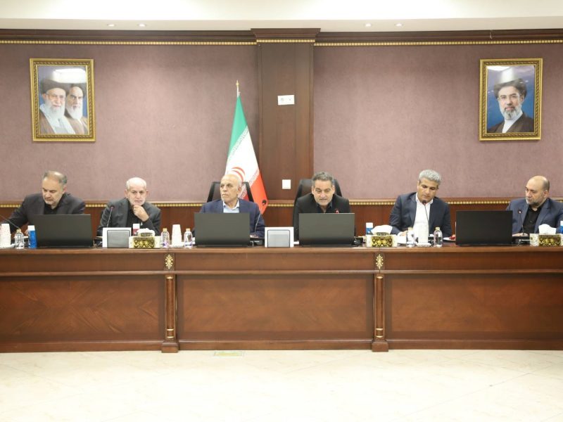 مناطق آزاد باید در مسیر تحقق سیاست‌های توسعه دریامحور ایفای نقش کنند