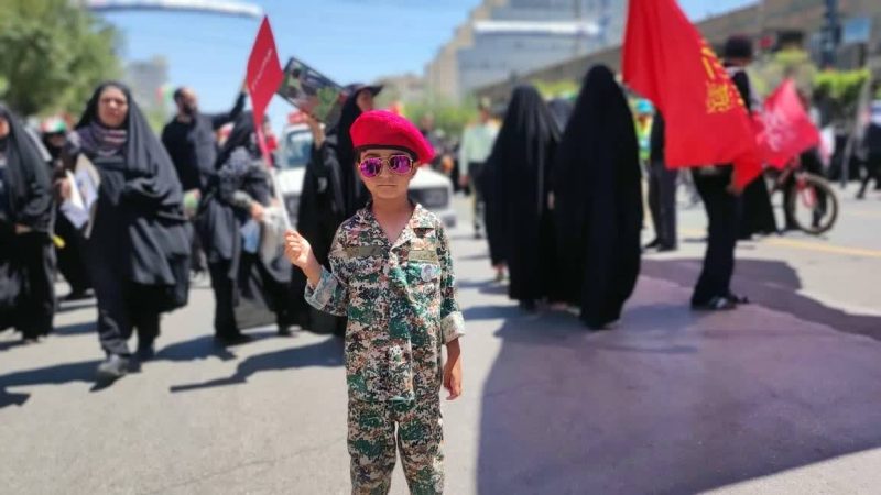 مشهد؛ در لحظات پایانی قبل از تشییع رهبر شهید + تصاویر
