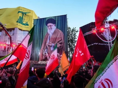 ورود پیکر رهبر شهید انقلاب اسلامی به نجف اشرف