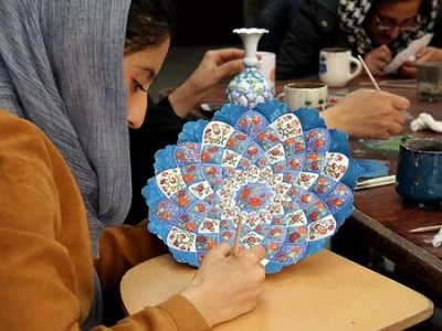 مردمی کردن اقتصاد مسیر کسب درآمد خانواده‌ها را هموار می‌کند