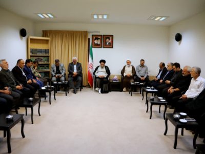 رسیدن به اهداف بلند انقلاب تنها با شعار محقق نمی‌شود