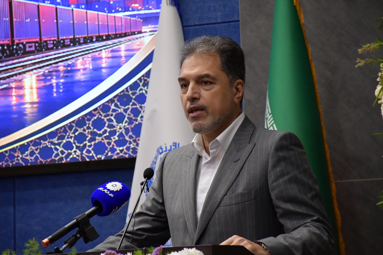 ثبات فضای اقتصادی از نیازهای ضروری بازرگانان و تولید کنندگان است